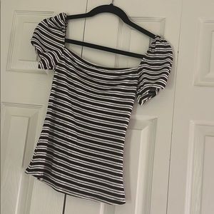 Off-Shoulder top